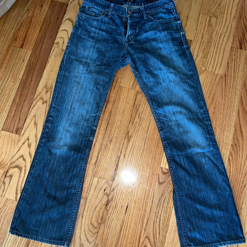 GUESS JEANS SLIM BOOT CUT 32x34!!